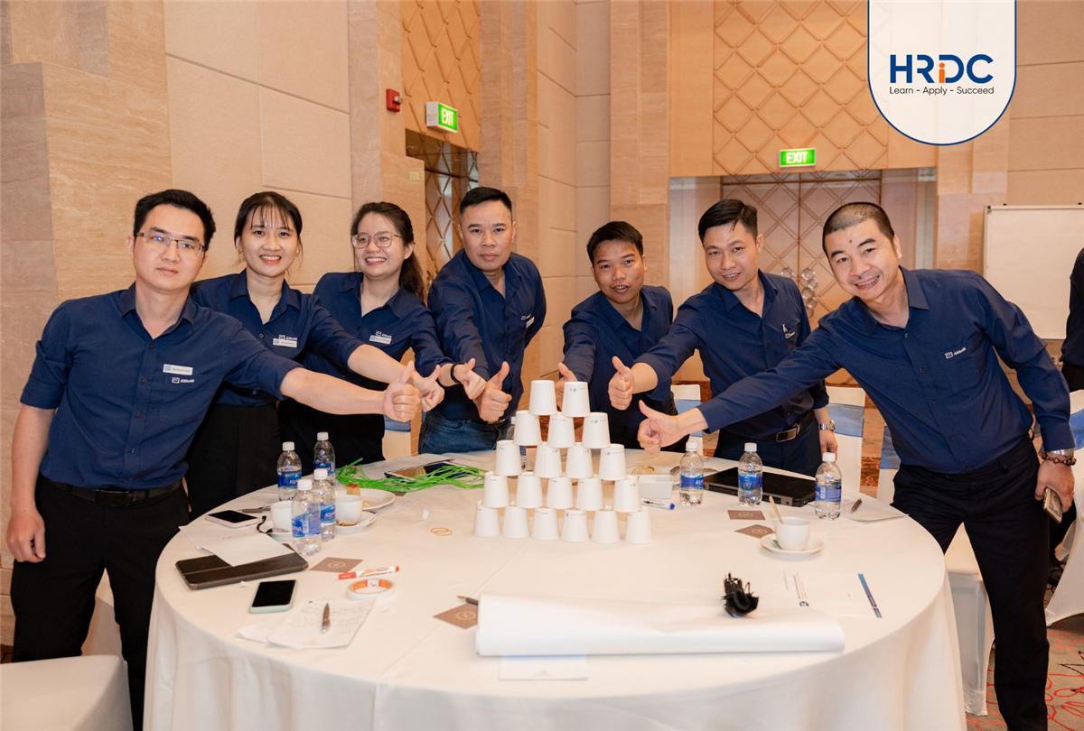 Học viên lớp Offline cùng HRDC